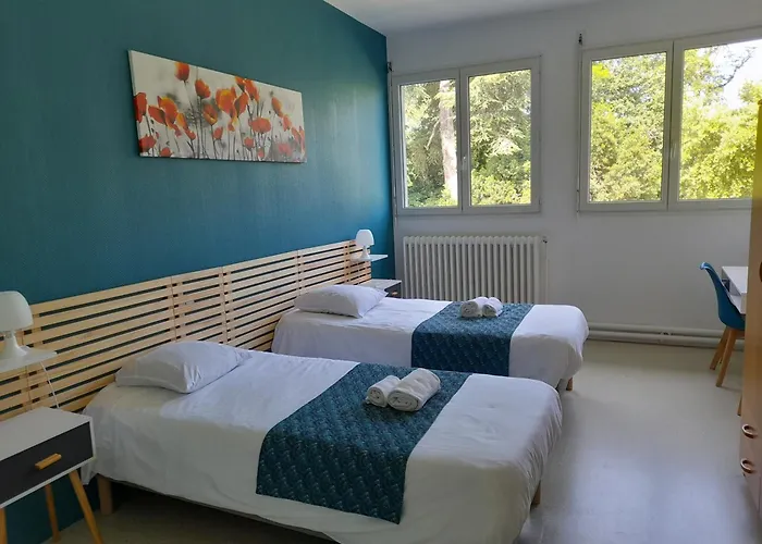 Hotel Centre Louis Ormieres