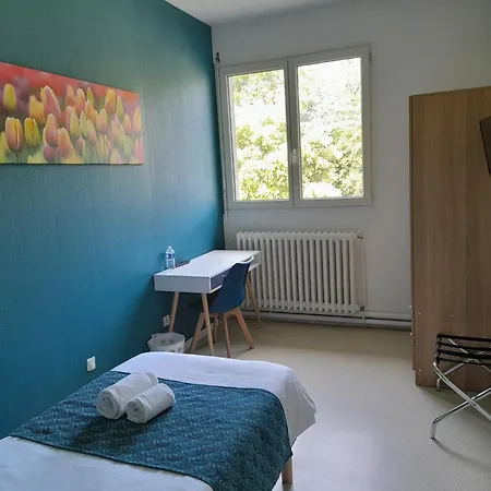 Hotel Centre Louis Ormieres *