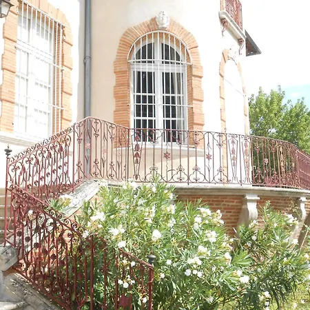 Centre Louis Ormieres Hotel Montauban