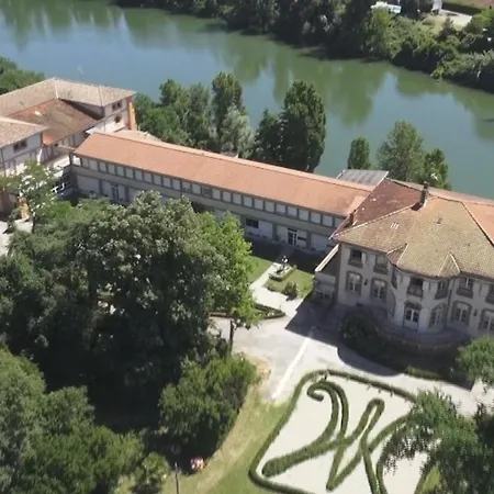 Centre Louis Ormieres Hotel